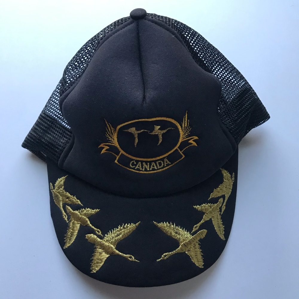 Vintage Canada goose SnapBack trucker hat
